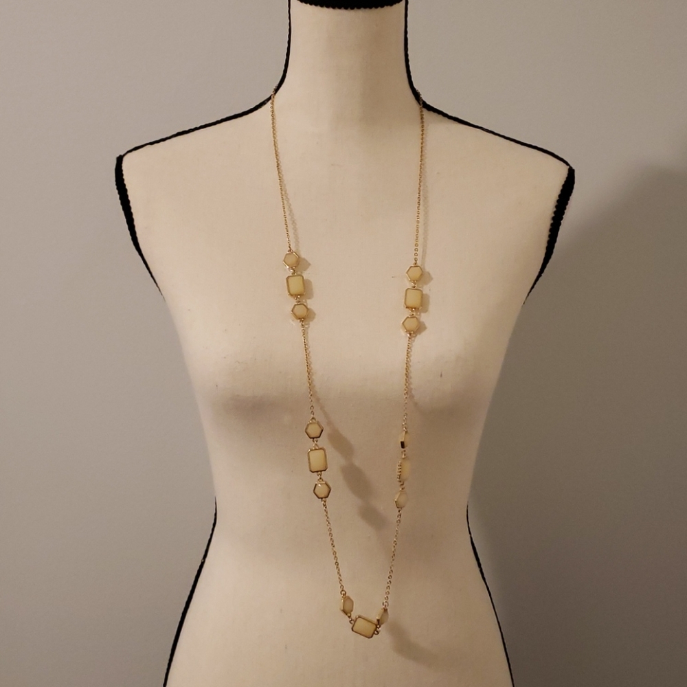Cream station necklace